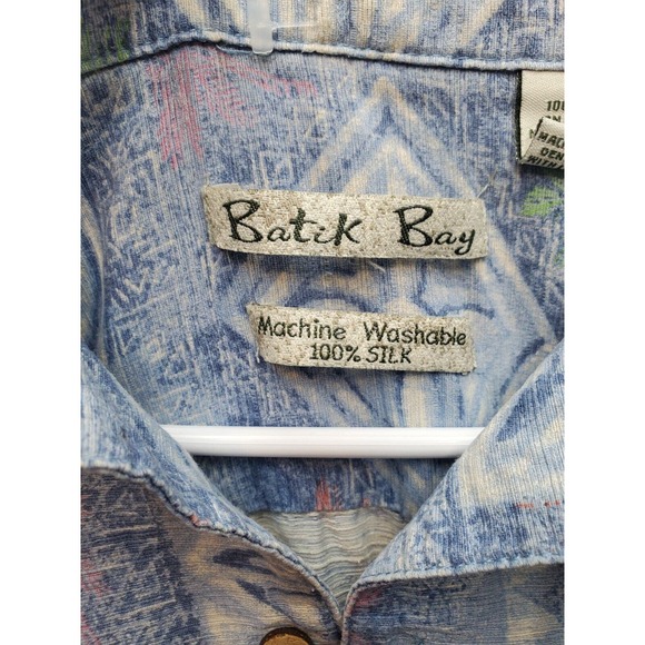 Batik Bay Shirt Mens Medium Blue Hawaiian Silk Short Sleeve Collared Button Down - Picture 3 of 13